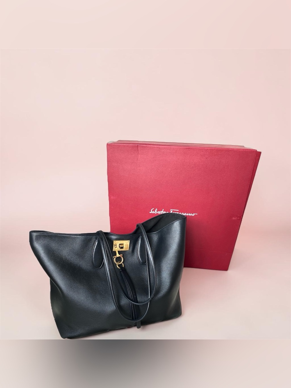 Authentic Ferragamo Studio Tote Bag Calfskin Leather